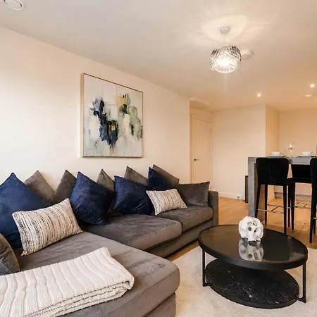 Riverside 2bed 2 Bath Fast Wifi