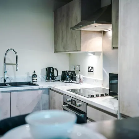 Riverside 2bed 2 Bath Fast Wifi *