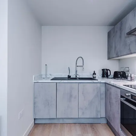 Apartment Riverside 2bed 2 Bath Fast Wifi